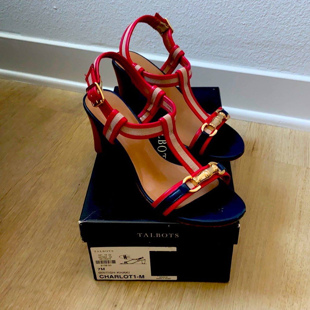 Talbot’s Size 7M Charlot1-M Color Navy red and tan Canvas
